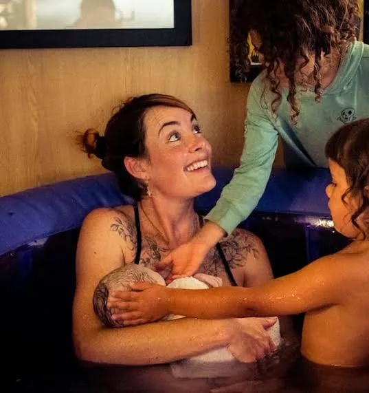 زایمان بدون دکتر